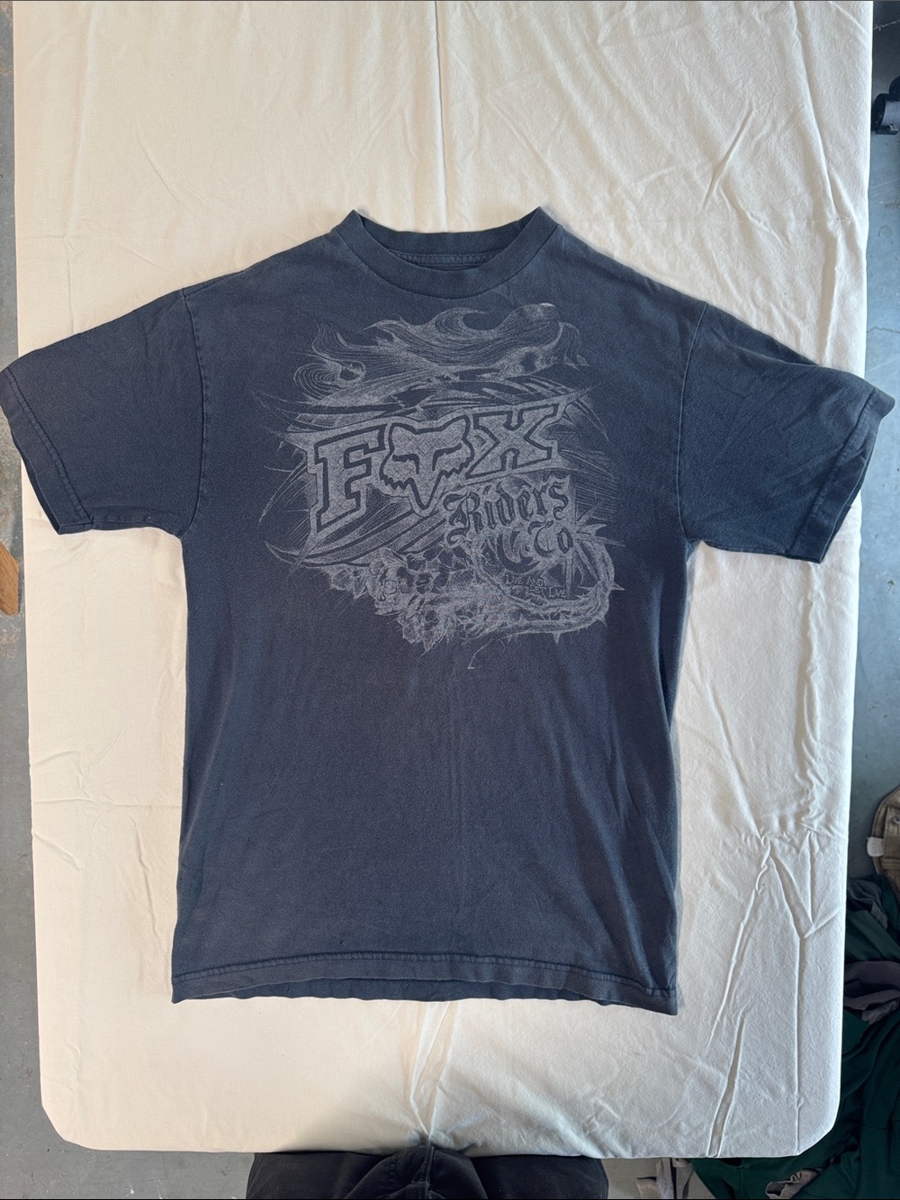 Fox early 2000’s Black Graphic Short Sleeve Tee